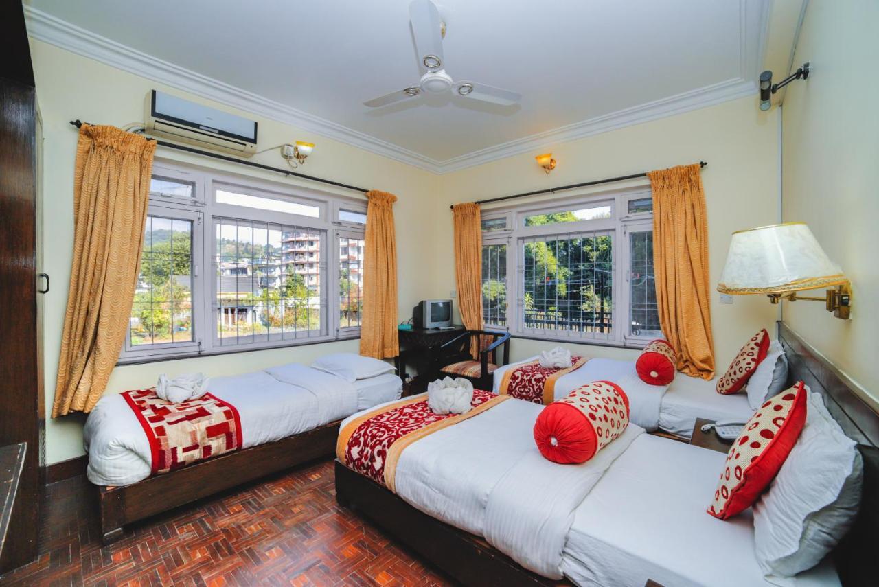 Hotel Panorama Pokhara Ngoại thất bức ảnh
