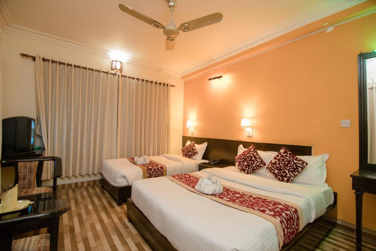 Hotel Panorama Pokhara Ngoại thất bức ảnh