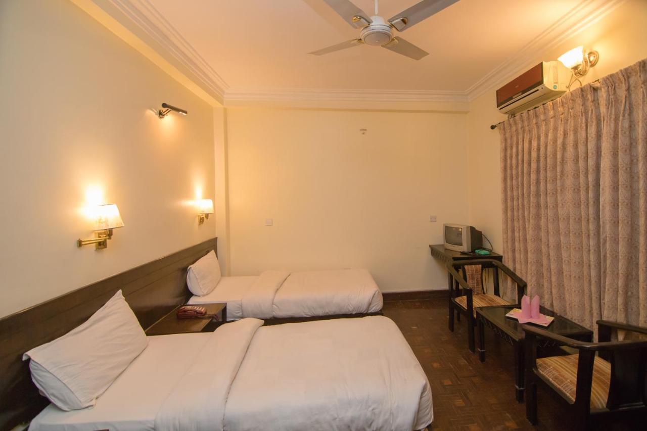 Hotel Panorama Pokhara Ngoại thất bức ảnh