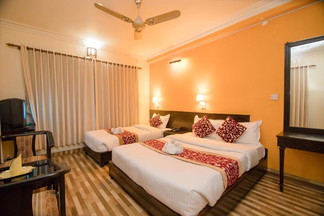 Hotel Panorama Pokhara Ngoại thất bức ảnh