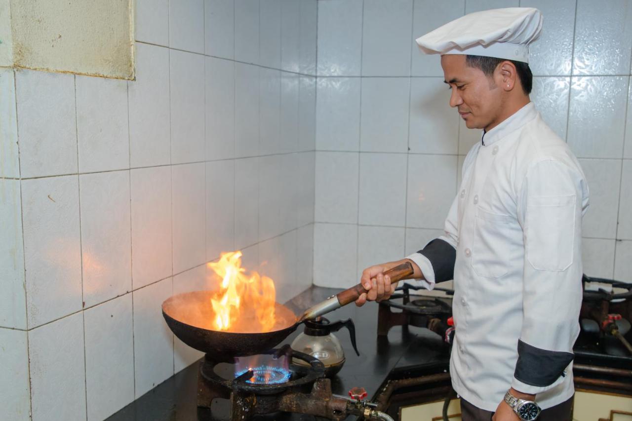 Hotel Panorama Pokhara Ngoại thất bức ảnh