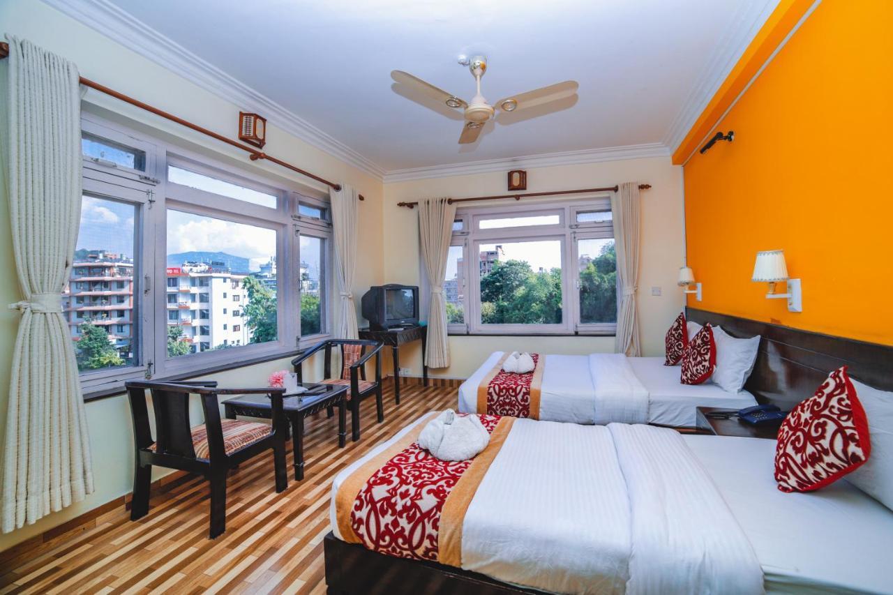 Hotel Panorama Pokhara Ngoại thất bức ảnh